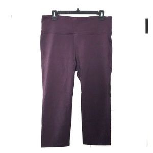 Athleta Legging Capris Purple Plum Large